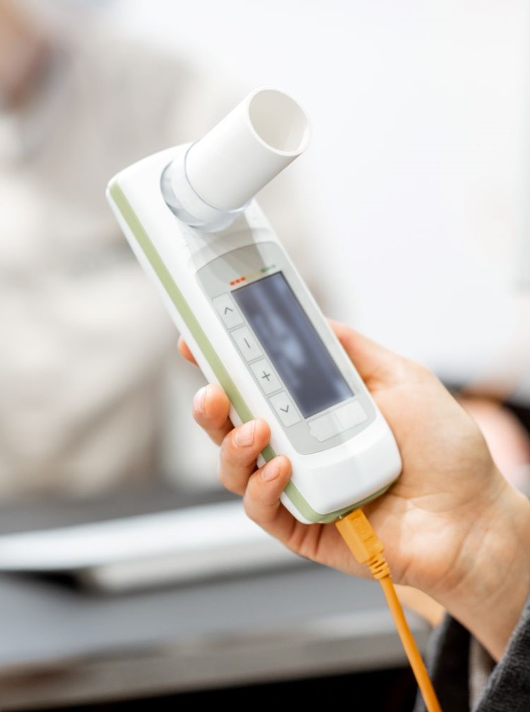 patient holding breathing test